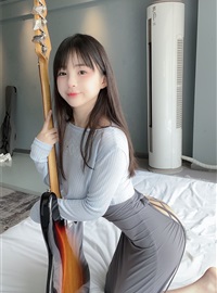 Oui Nyung - NO.33 Guitar sister(15)